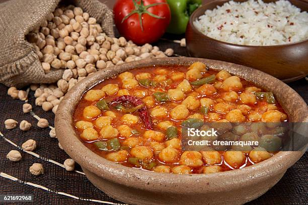 그릇 클로즈업에 토마토 소스병아리콩 가로 병아리 콩에 대한 스톡 사진 및 기타 이미지 - 병아리 콩, 갈색, 스튜
