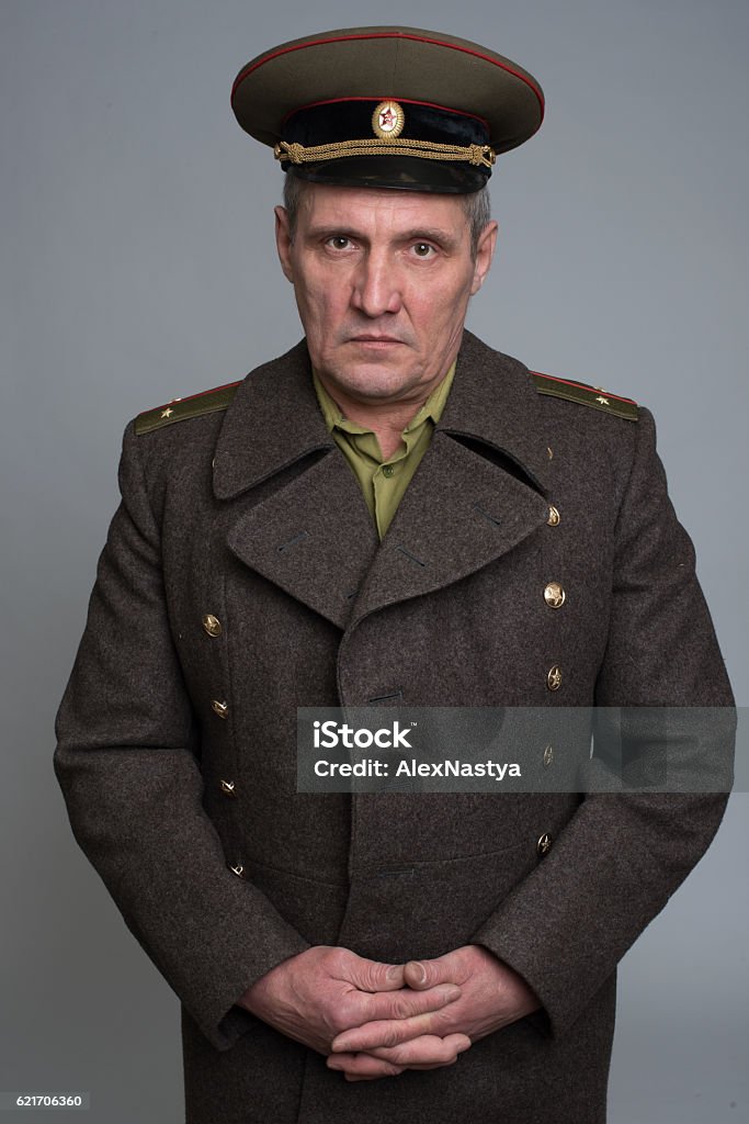 портрет российского военного офицера - Стоковые фото Русские войска роялти-фри