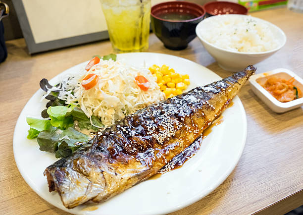 grilled saba fish sauce soy with vegetable - salad japanese culture japan asian culture imagens e fotografias de stock