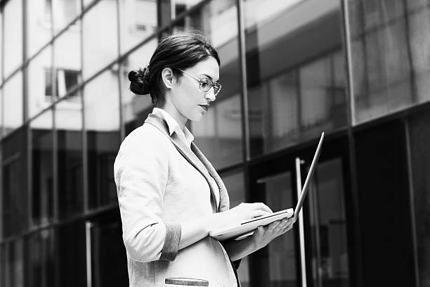 istock Business woman using laptop BNW 621826208