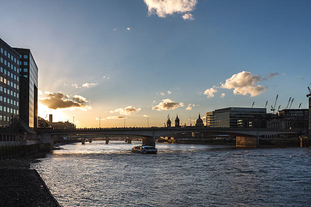 istock Sunset on the London Bridge 621909722