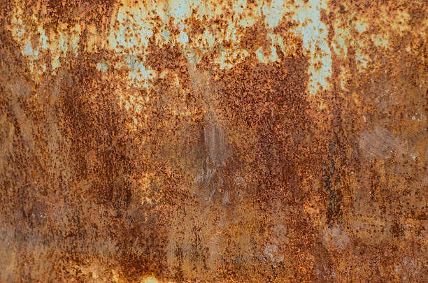 istock Background of rusty metal in the streets 621914112