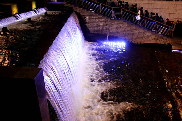 istock Night view of Seoul 621923996