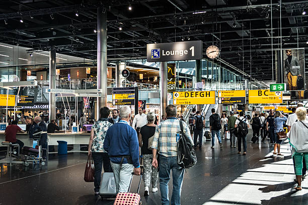 flughafen schiphol - amsterdam airport stock-fotos und bilder