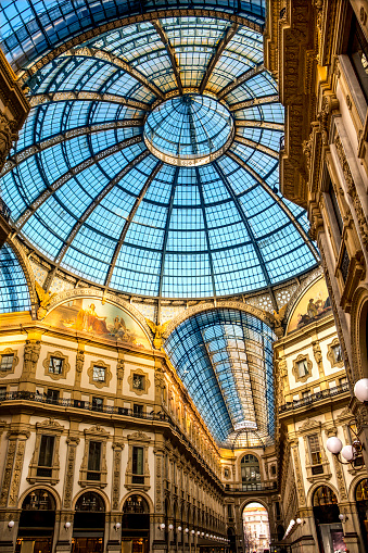 Galleria Vittorio Emanuele Milan piazza Duomo view
