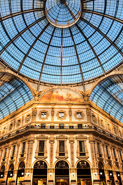 galleria vittorio emanuele milan piazza duomo - galleria vittorio emanuele ii - fotografias e filmes do acervo