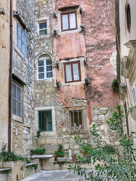 istock Ancient Limestone Building Construction, Dubrovnik, Croatia 622031914