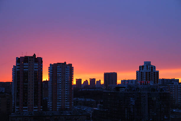 istock Frosty november sunset in Moscow, Russia 622036760