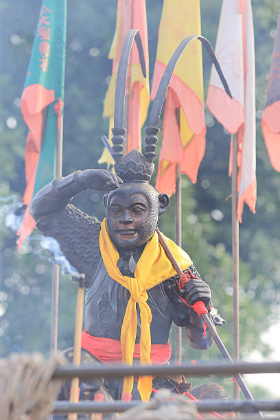 istock Sun Wukong - Monkey King Sculpture 622069374