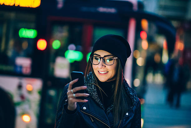istock Young woman texting on the phone 622182796