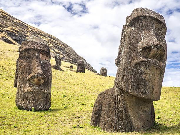 istock Faces of the moais 622188274