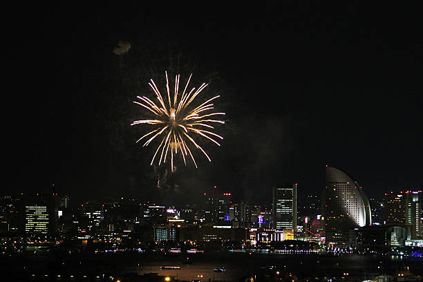 Fireworks at Yokohama Fireworks at Yokohama, Kanagawa, Japan mm21 stock pictures, royalty-free photos & images