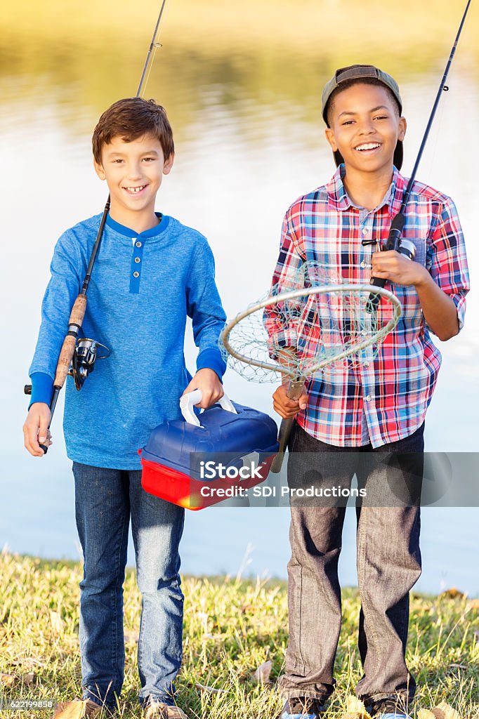 https://media.istockphoto.com/id/622199858/photo/happy-young-fishing-buddies.jpg?s=1024x1024&w=is&k=20&c=AfNq2ANKEOUCN5SsOPRJbRn-jAXP9_3vG6gO2gJhMUM=