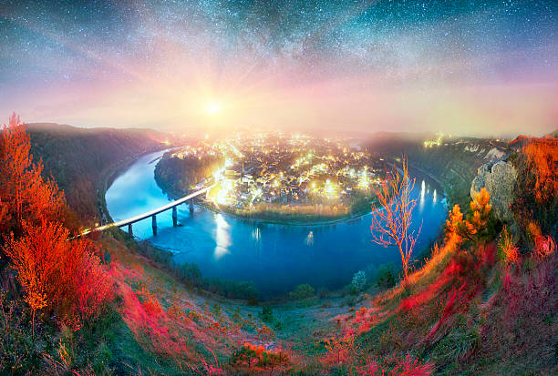 istock Zaleshiki - Horseshoe Dniester 622220106