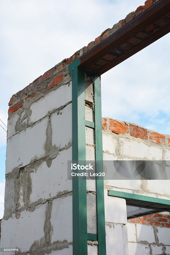 Ocelový Překlad (ocelového překladu, ocelových překladů, Ocelové překlady) Ocelový Překlad