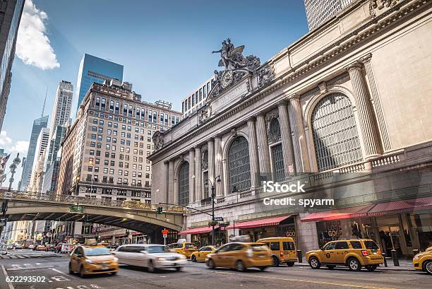 Grand Central Terminal With Traffic New York City Stock Photo - Download Image Now - New York City, Grand Central Station - Manhattan, Metropolitan Museum Of Art - New York City