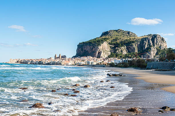 istock Cefalu. Sicily. Italy 622307924
