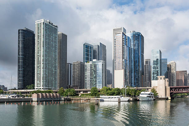 istock Chicago Skyline on the Water 622323586