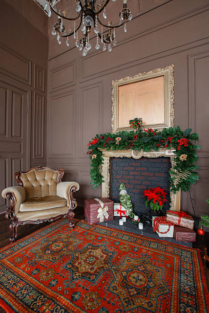 istock Calm image of interior Classic New Year Tree decorated in 622452718