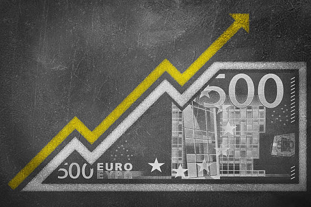 istock Money Growth Graph on a chalk board 622512600