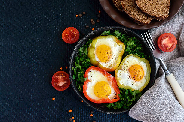 istock Fried egg in the ring of the bell peppers 622547284