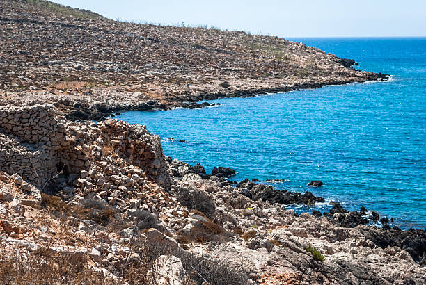 istock Which connects the coast and the sea 622769094