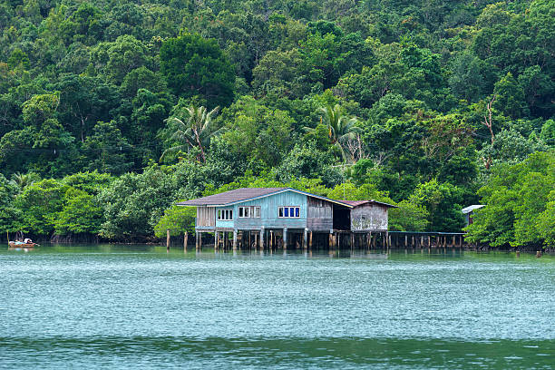 istock Local house in Kho-Chang island 622771928