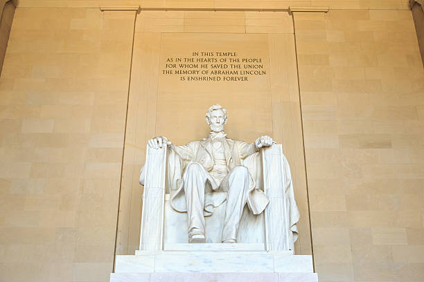 istock Abraham Lincoln monument in Washington 622781150