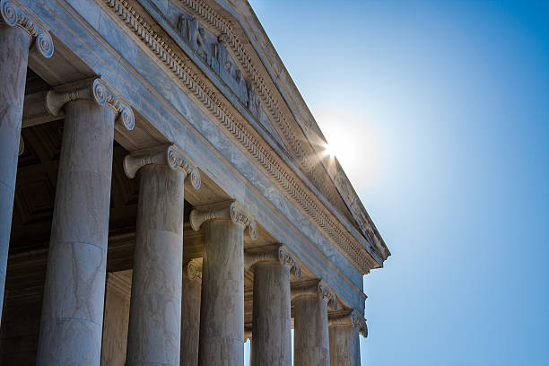 istock Jefferson Memorial Close Up with Sunburst 622801572