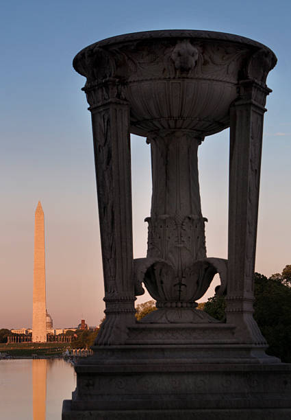 istock Washington Monument and Architectural Detail 622899752