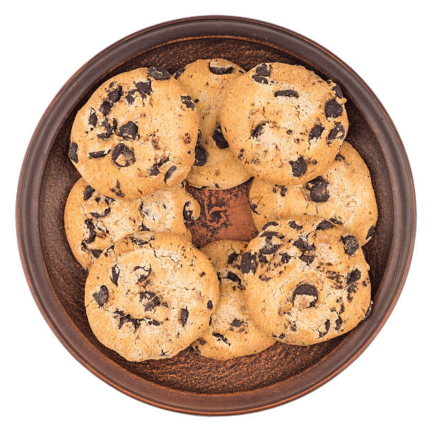 istock Cookies with chocolate in a brown plate 622920562