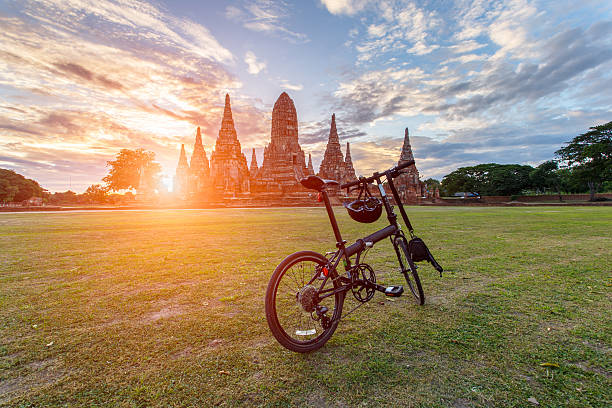 alte tempel wat chaiwatthanaram an ayutthaya-provinz - wat chaiwattanaram stock-fotos und bilder