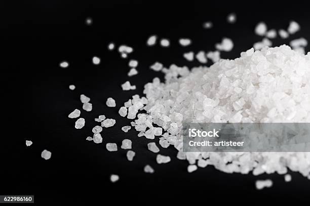 Salt - Fotografie stock e altre immagini di Sale - Condimento - Sale - Condimento, Sale - Minerale, Scontornabile