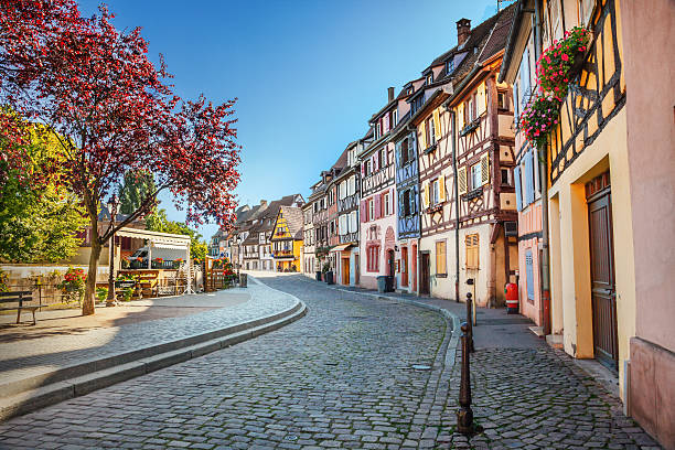 ciudad de colmar - alsacia fotografías e imágenes de stock