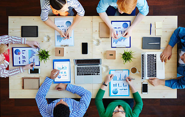 istock Meeting of accountants 623175518