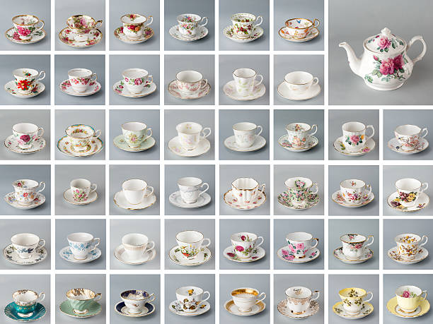 sammlung von antiken englischen teetassen und teekanne - old fashioned tea cup victorian style beauty stock-fotos und bilder