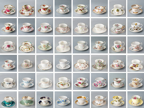 sammlung von antiken englischen feinen knochen china teetassen - old fashioned tea cup victorian style beauty stock-fotos und bilder