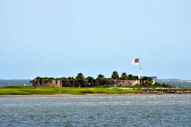 남부 동맹과 미국 국기 - fort sumter 뉴스 사진 이미지