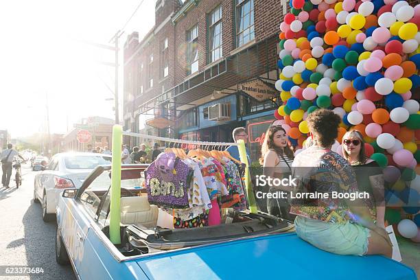Kansas City Missouri Pop Up Shop Selling Clothes From Car Stock Photo - Download Image Now