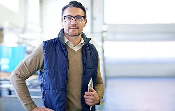 倉庫事業の面倒を見る - warehouse manager place of work portrait ストックフォトと画像