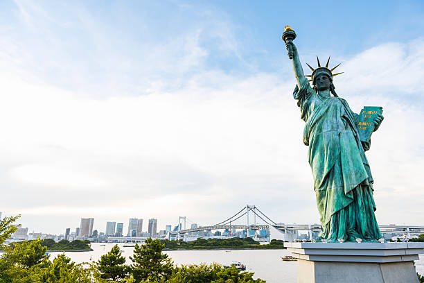istock Statue of Liberty and Rainbow Bridge, Tokyo 623530054