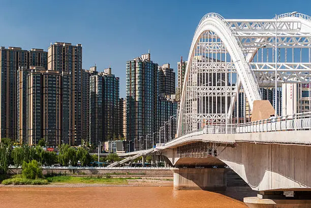 The Yuantong Bridge over the Yellow River in Lanzhou (China)