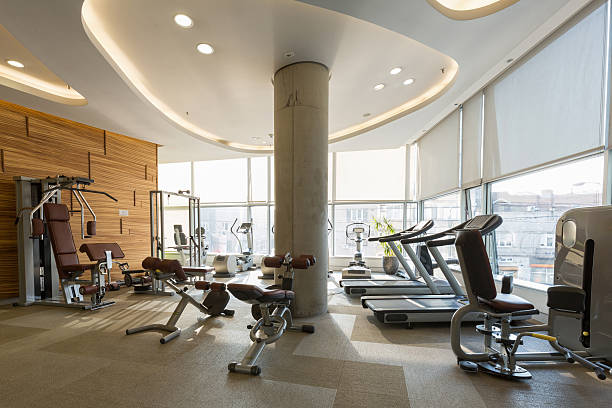 istock Interior of a modern hotel gym 623586354