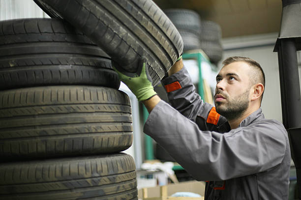 istock Mechanic working in auto repair shop. 623689942