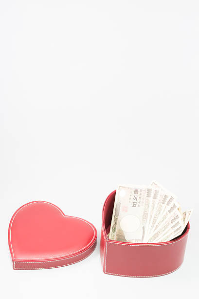 istock Love and money 623698258