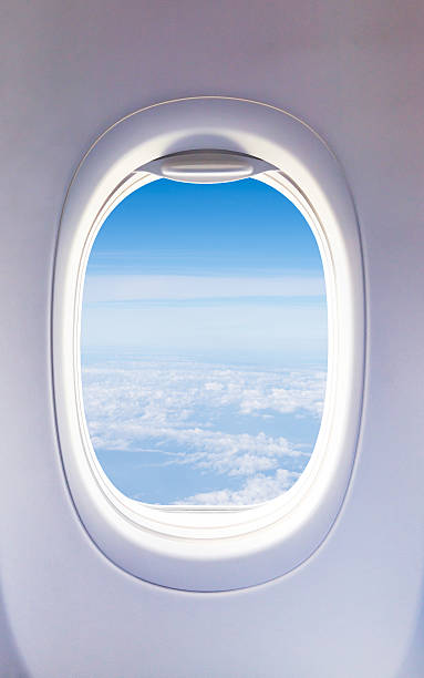 janelas, janelas de avião de aeronaves - window porthole sky cloudscape imagens e fotografias de stock