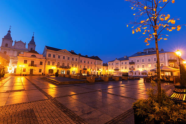 istock Rain on Market Square in Piotrkow Trybunalski 623771976