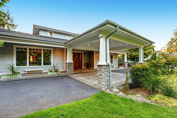 istock Luxury house with an all weather covered entry 623777088