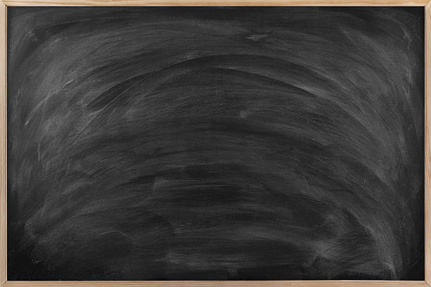 木枠付き空汚れた黒板。 - education slate blackboard communication ストックフォトと画像