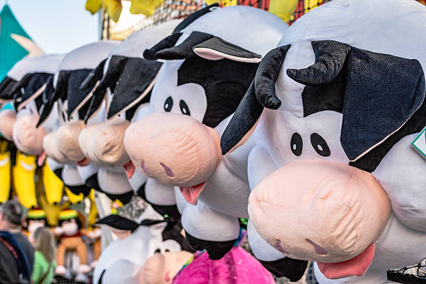 istock Row of stuffed animal prizes 623847288